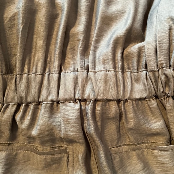 DKNY Khaki green jumpsuit 🖤 - Picture 10 of 10